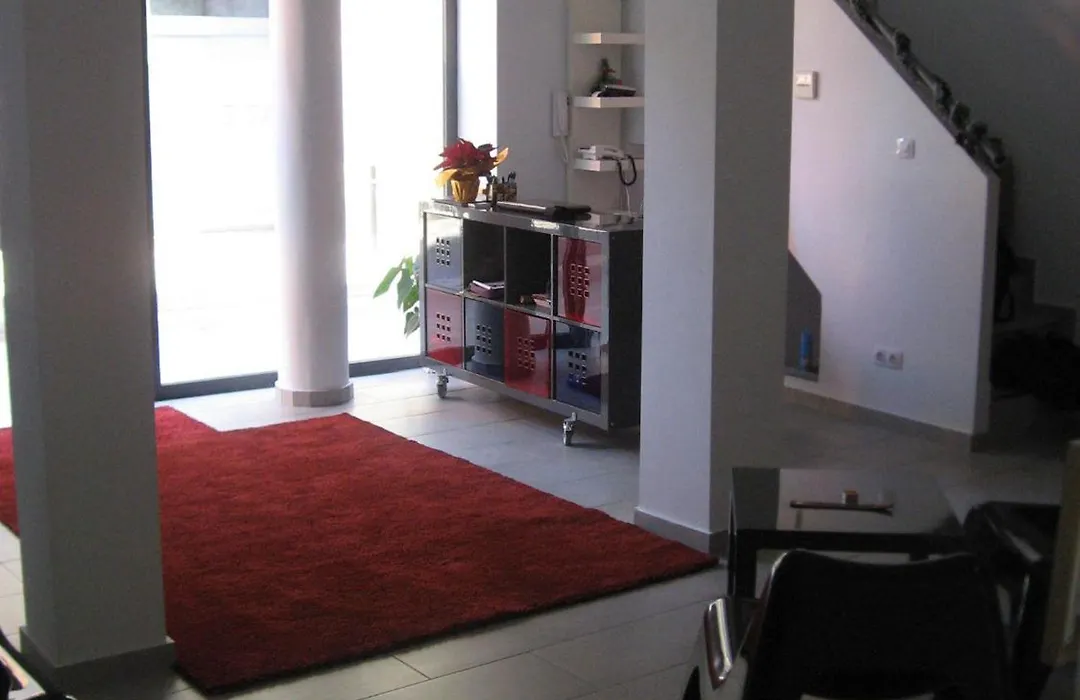 Hostelscat-1